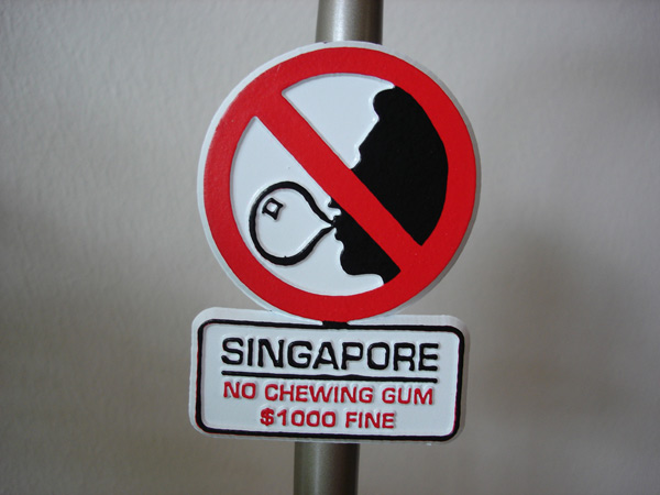 Những luật cấm ở Singapore