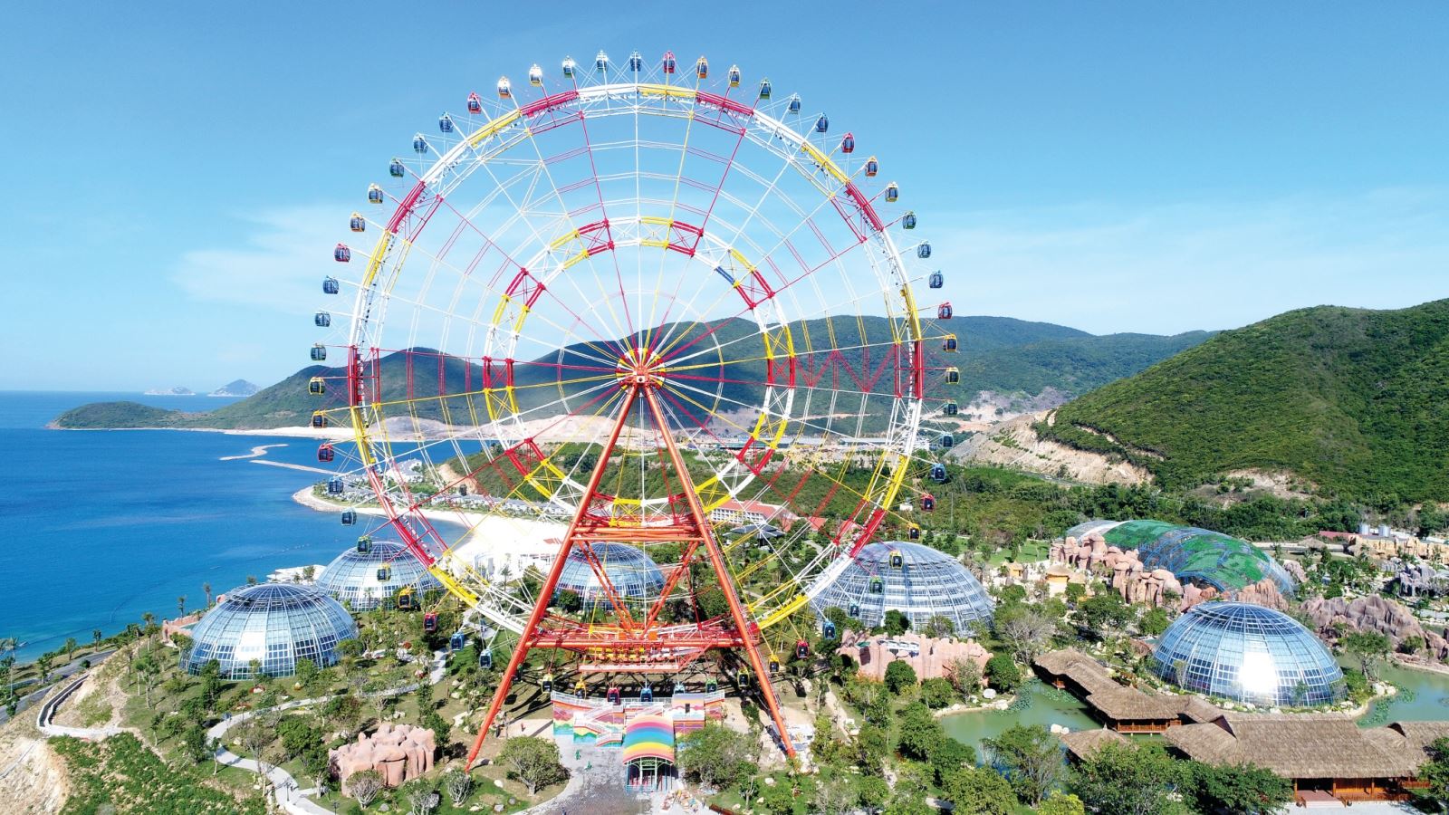 Vinpearl Land Nha Trang - Sky wheel