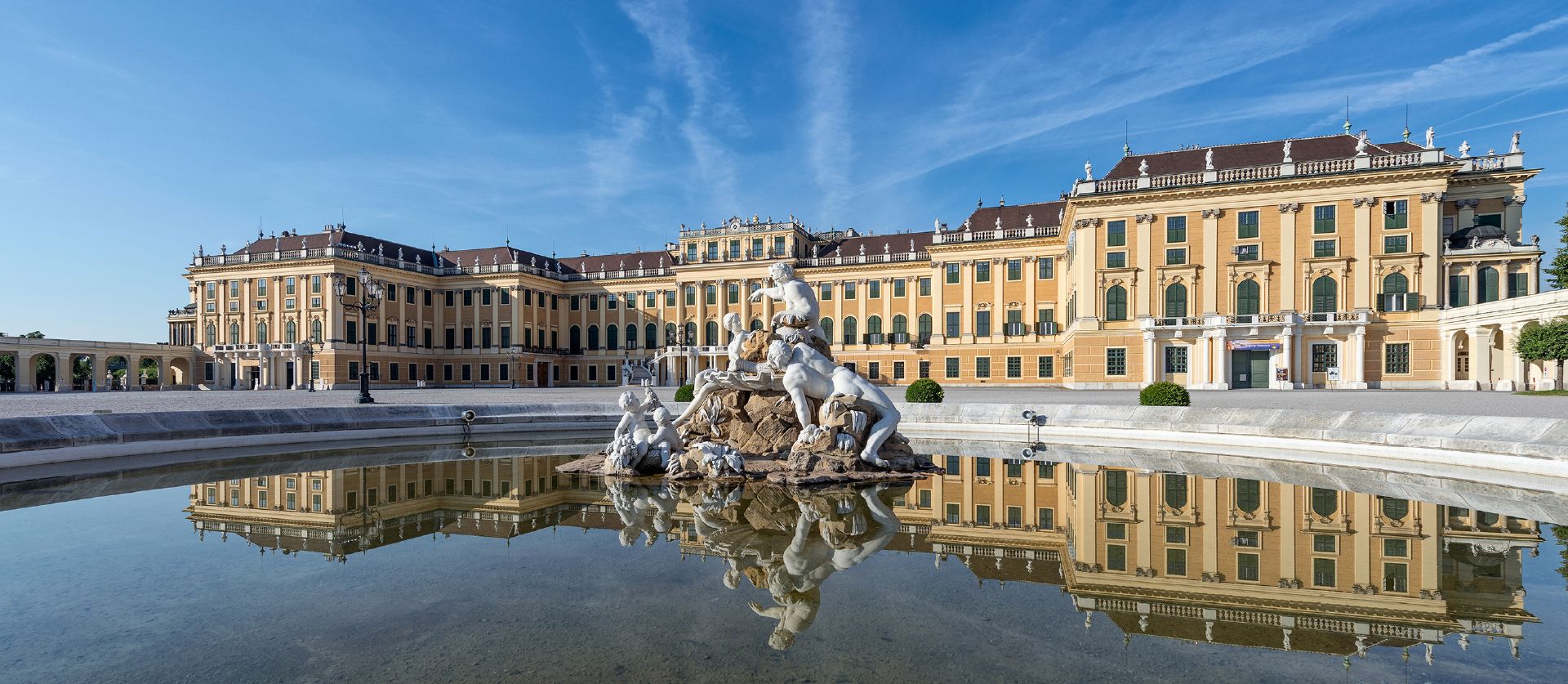 Hành trình 12 ngày khám phá Đông Âu - Cung điện Schonbrunn - Vienna
