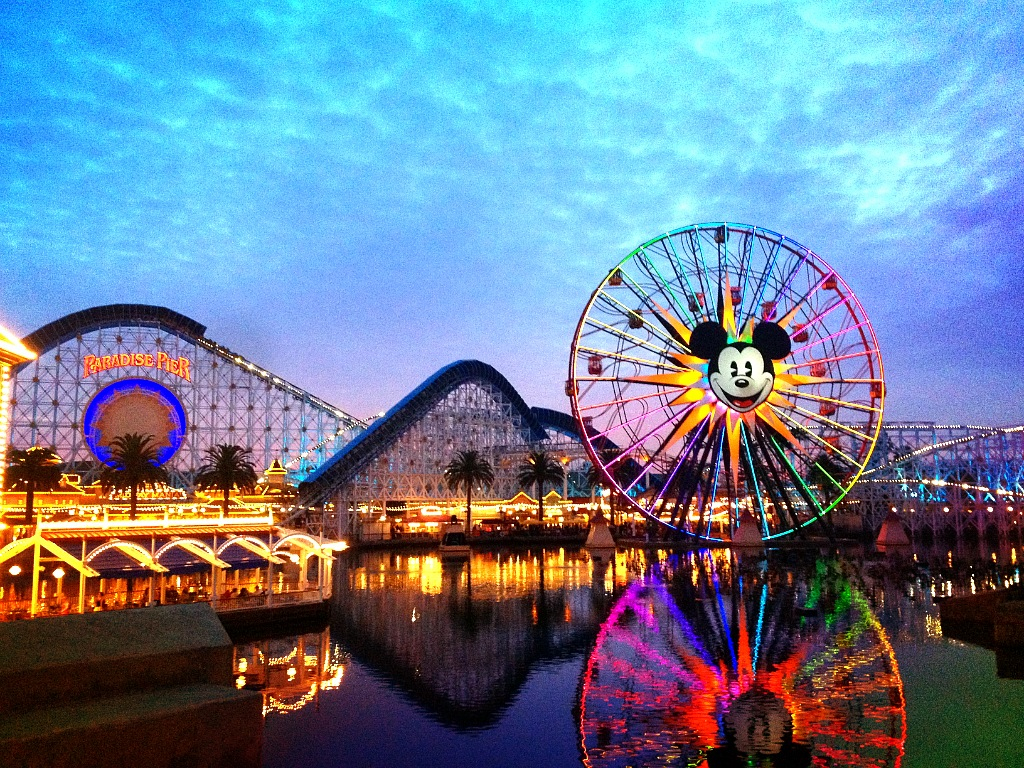Công Viên Disneyland 