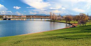Canberra - Thủ Đô Bụi Rậm Nổi Tiếng Của Úc