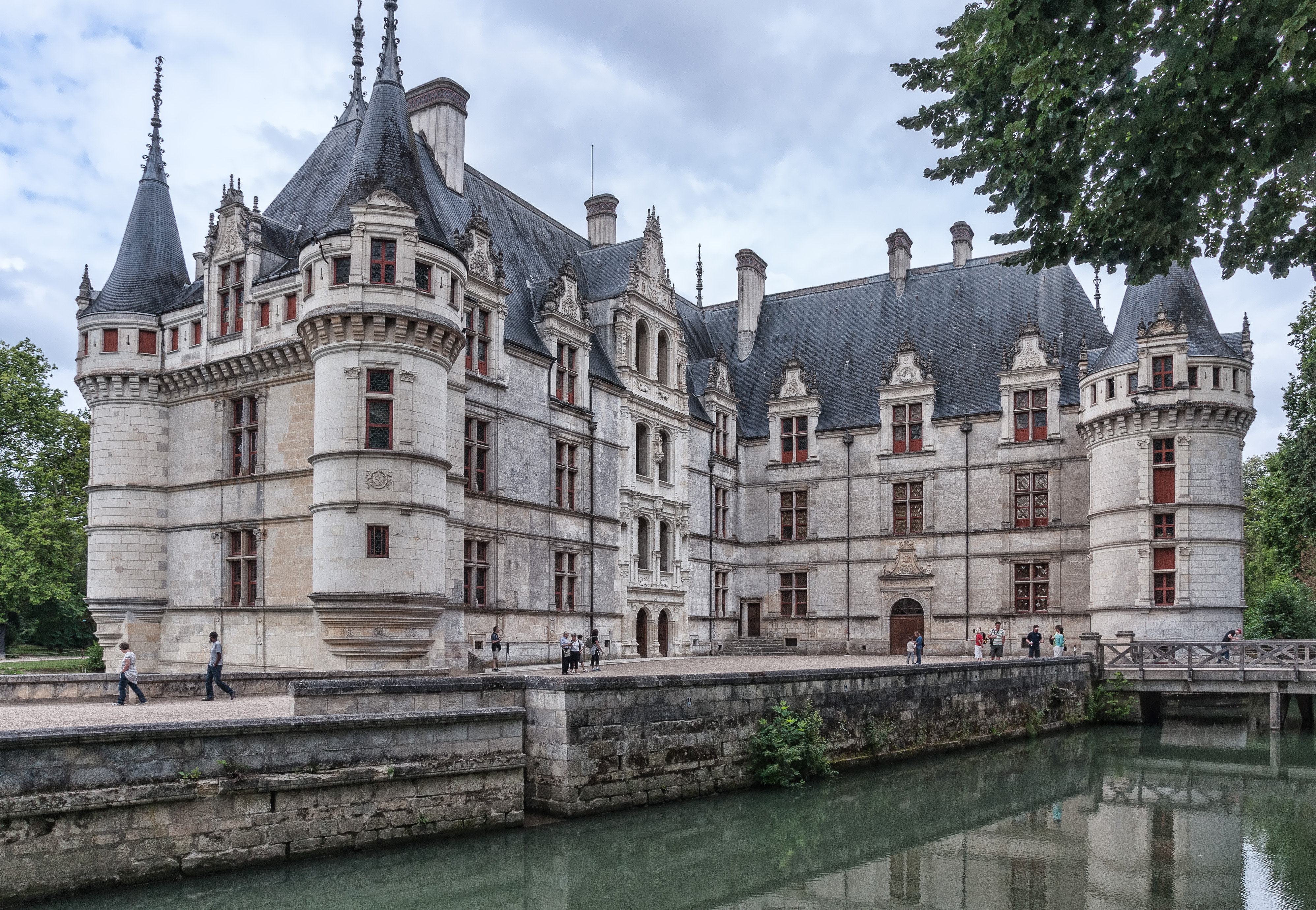 Du lịch Pháp - Lâu đài Azay le Rideau