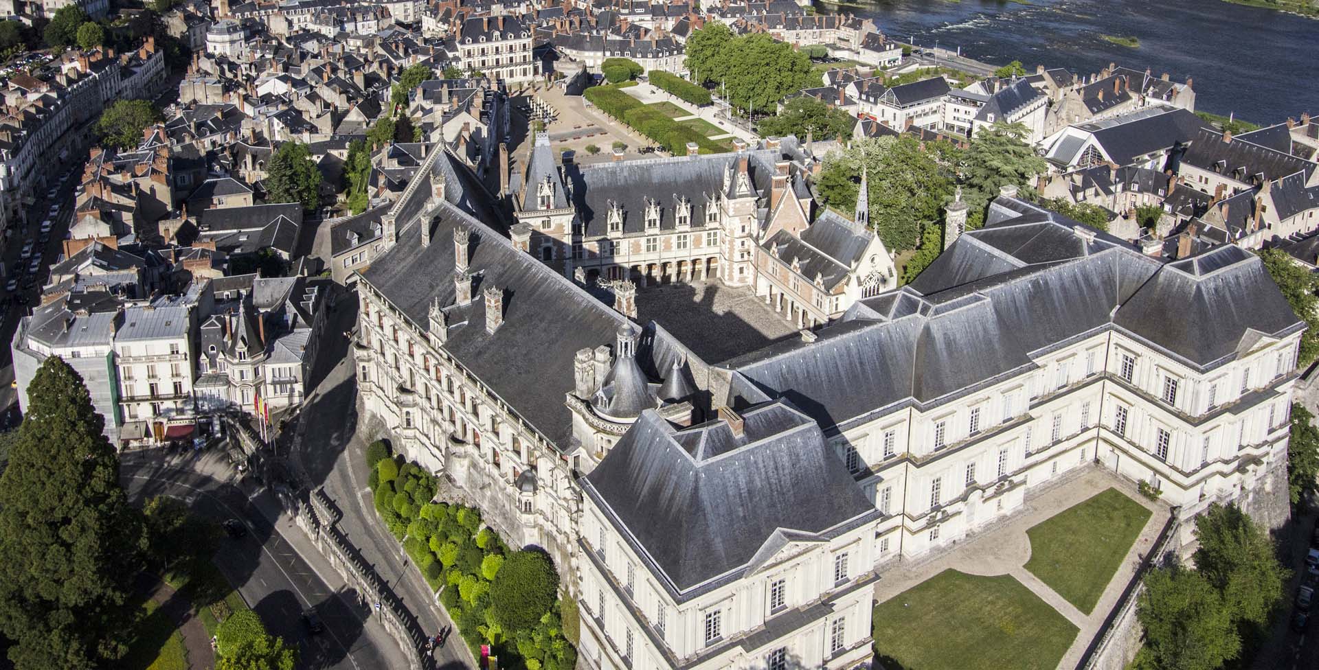 Du lịch Pháp - Lâu đài Blois