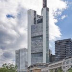 Hành trình du ngoạn châu Âu 9N8Đ - Tòa Nhà Commerzbank