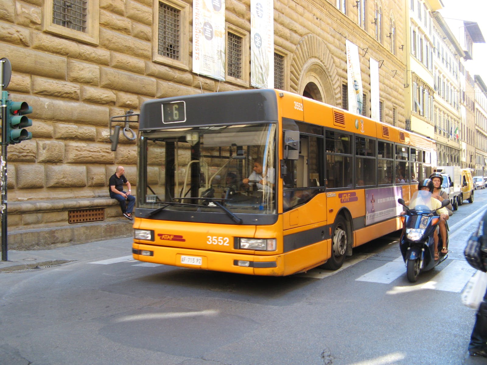 Kinh nghiệm du lịch Florence - Xe bus Florence
