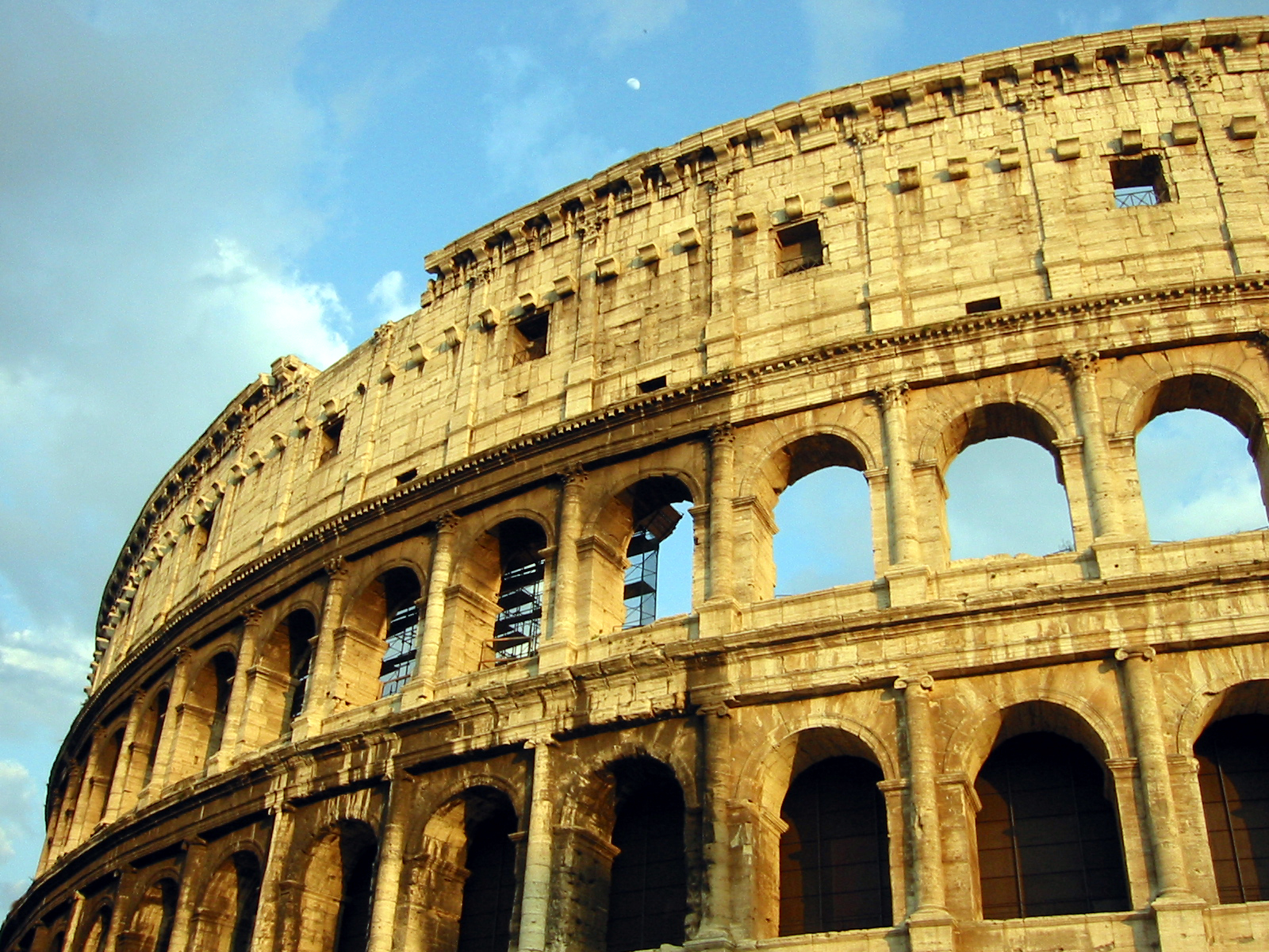 Du lịch Italia - Đấu trường Colosseum