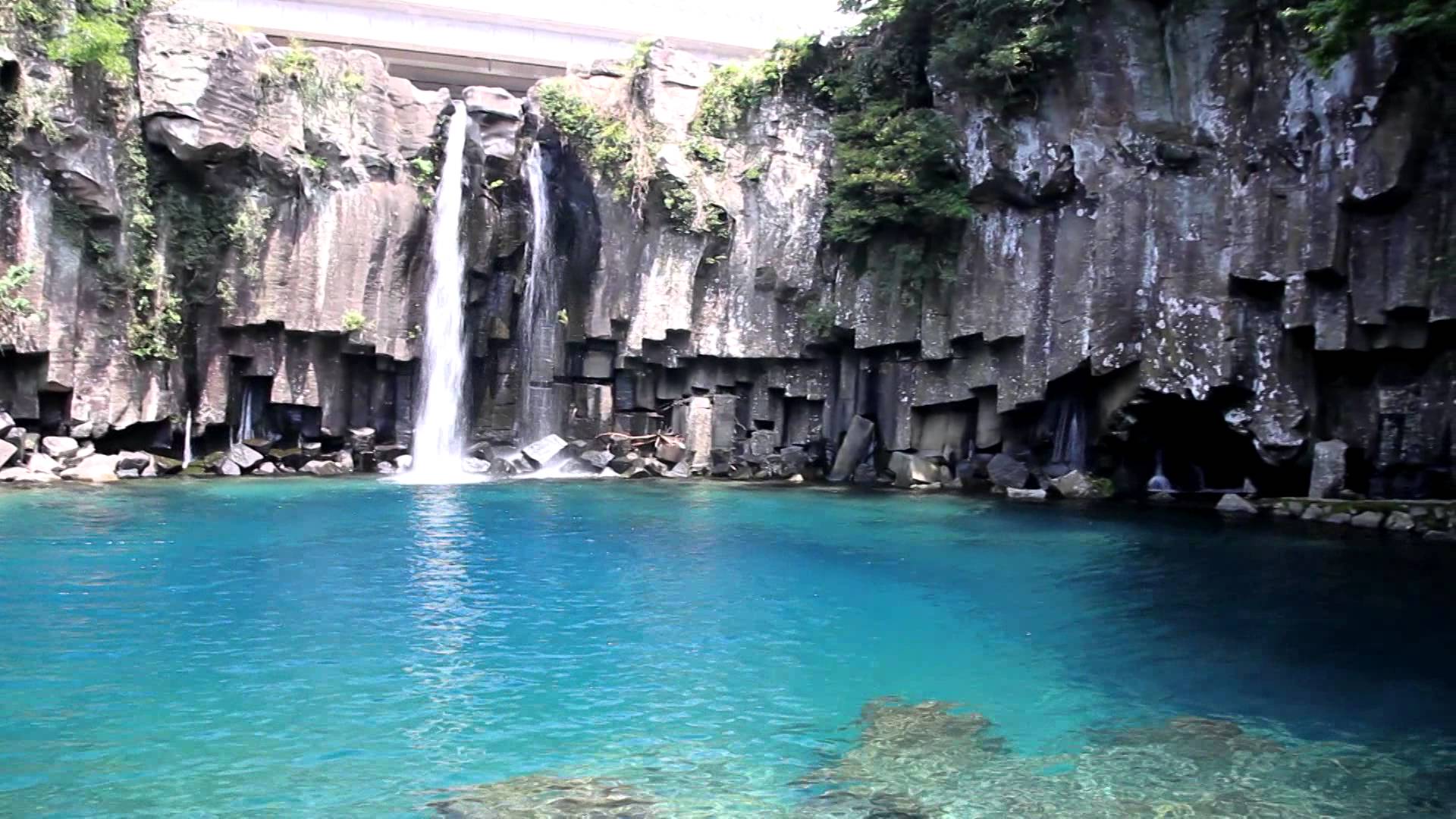 Kinh nghiệm du lịch đảo Jeju - Cheonjeyeon Falls
