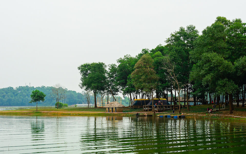Hồ Đồng Mô - Điểm đến gần Hà Nội