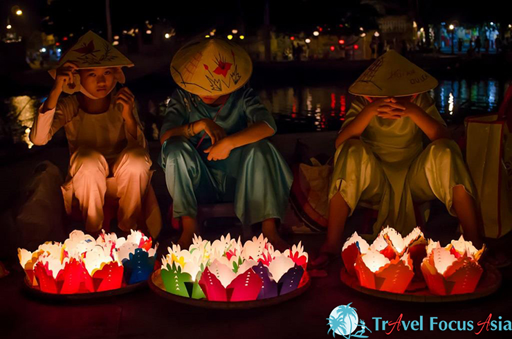 Hoi An tourism at night