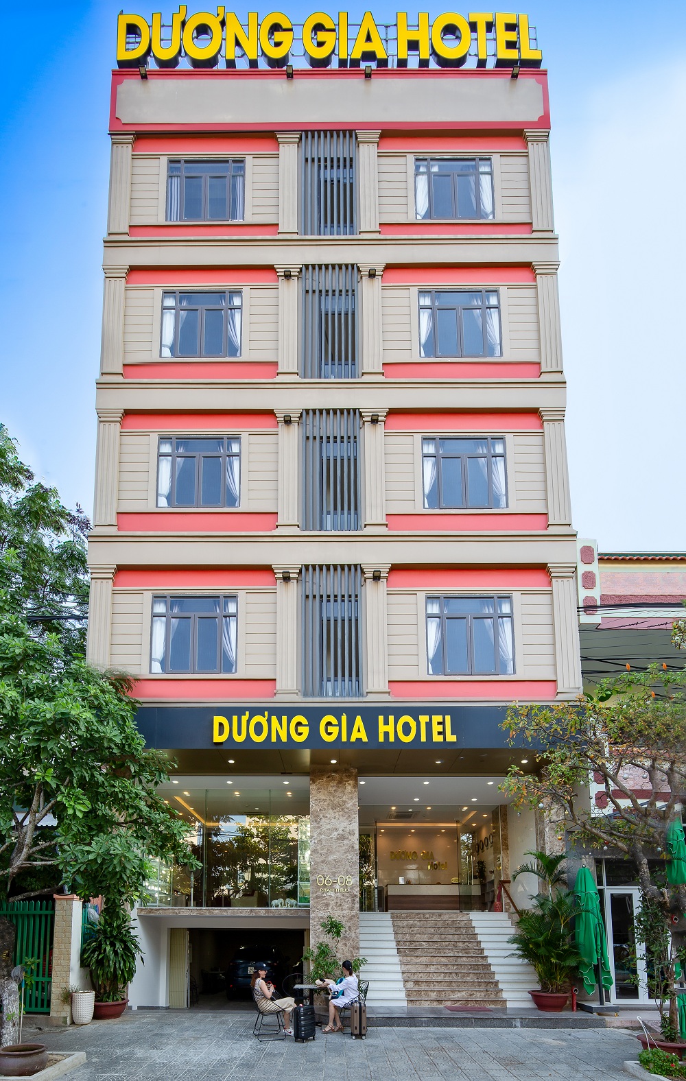 Khách sạn Dương Gia - chi phí cho chuyến du lịch Đà Nẵng