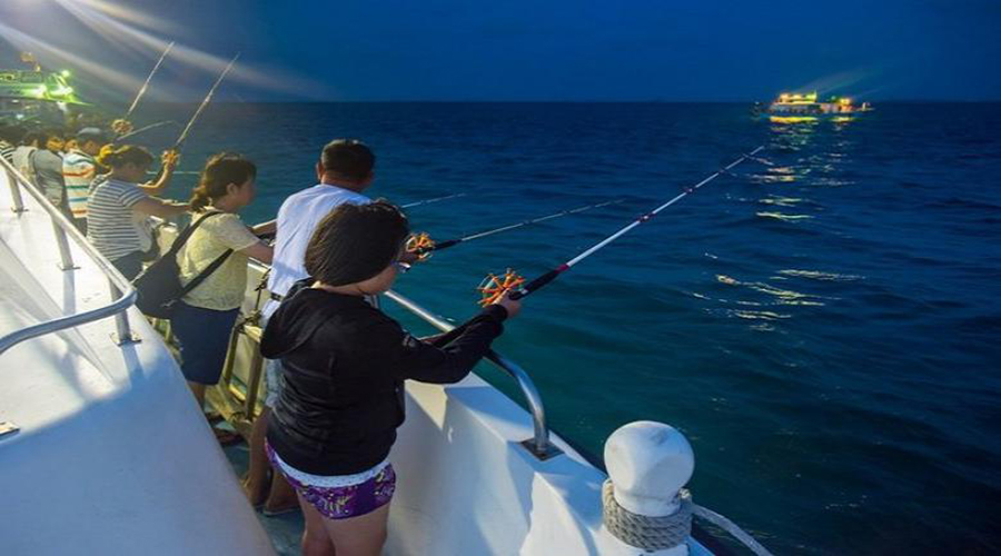 phu quoc squid fishing tour