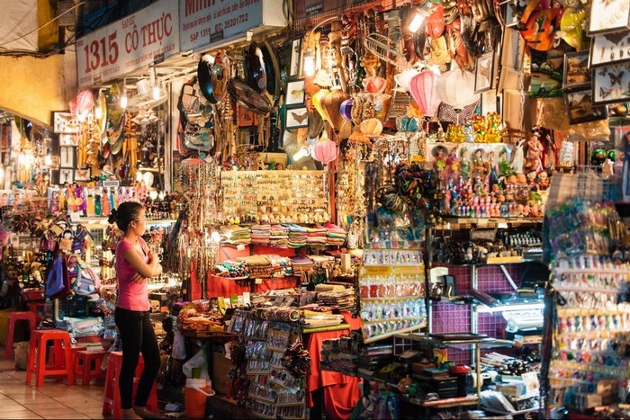 souvenirs at the Phu Quoc night market