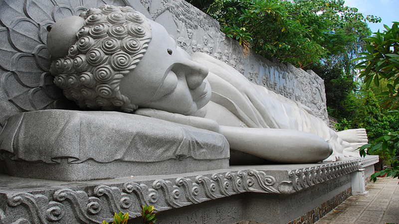 the statue of Buddha entered Nirvana