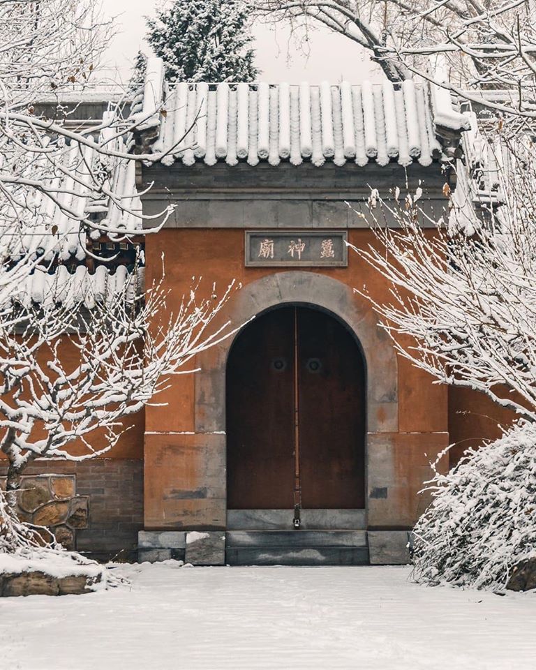 Mùa tuyết rơi ở Di Hòa Viên, Bắc Kinh mang vẻ đẹp kỳ bí