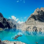 Vẻ đẹp ngỡ ngàng của hồ thảm họa Attabad tại Pakistan