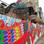 Con đường đầy rác dưới chân cầu Long Biên bỗng hóa thành tác phẩm nghệ thuật đầy màu sắc