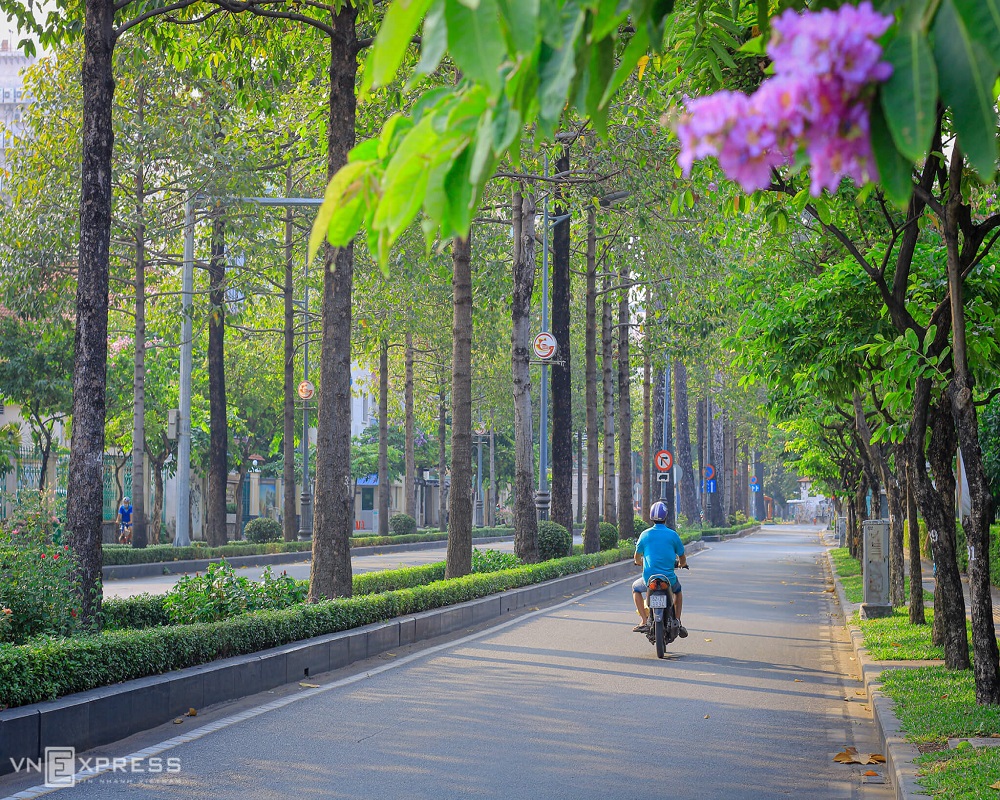 There was a strange peaceful Saigon during the Covid-19 epidemic season