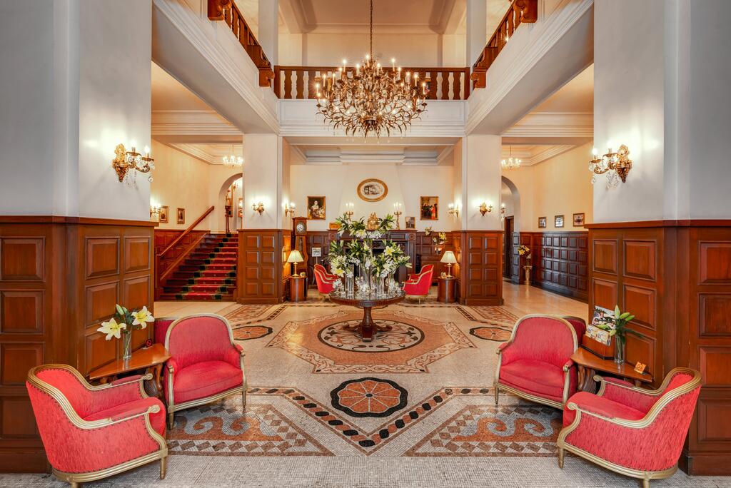 Sảnh của khách sạn Dalat Palace Heritage