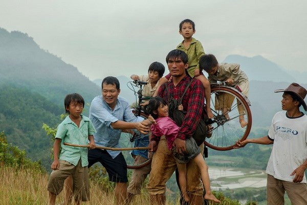 Bộ phim xúc động "Cha cõng con" quay tại Bắc Mê, Hà Giang
