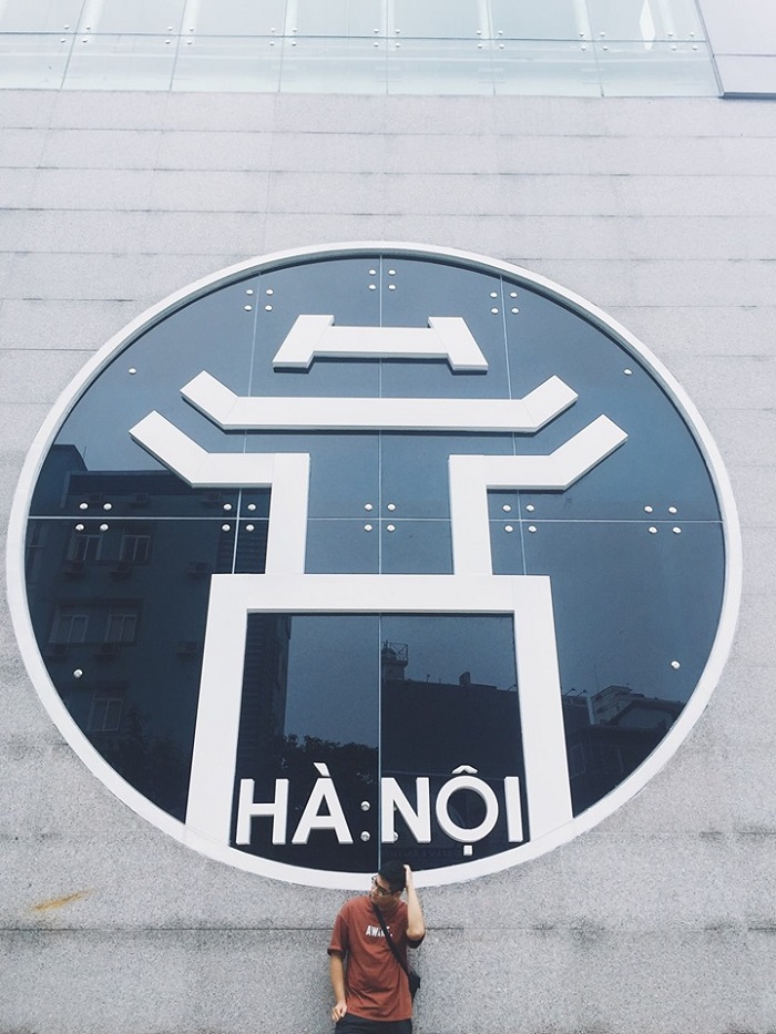 The specific address is at 192 Hao Nam - Hanoi