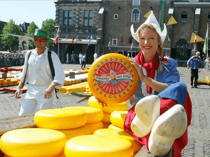 Một lễ hội Phô mai được tổ chức hàng năm ở Hà Lan