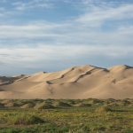 Điểm hấp dẫn du khách tại thánh địa khô nóng Mông Cổ