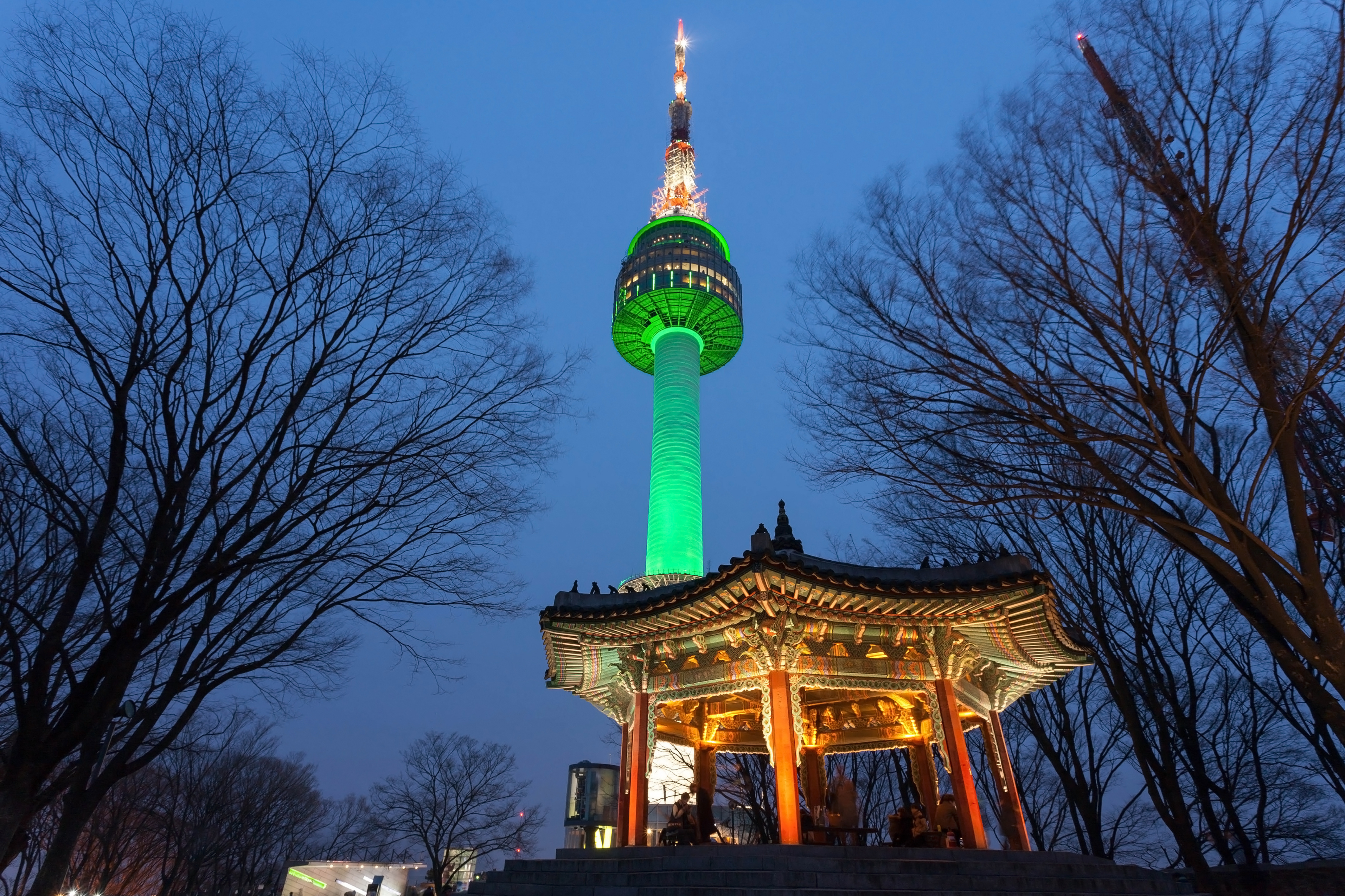 Tháp Namsan (N Seoul Tower) – Điểm hẹn lý tưởng của các cặp đôi (Nguồn ảnh: Sưu tầm)