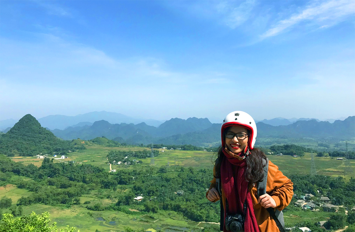 Khung cảnh nhìn từ đèo Thung Khe hay đèo Đá Trắng, nằm giữa Tân Lạc và Mai Châu, Hòa Bình. Ảnh: Thu Hiền