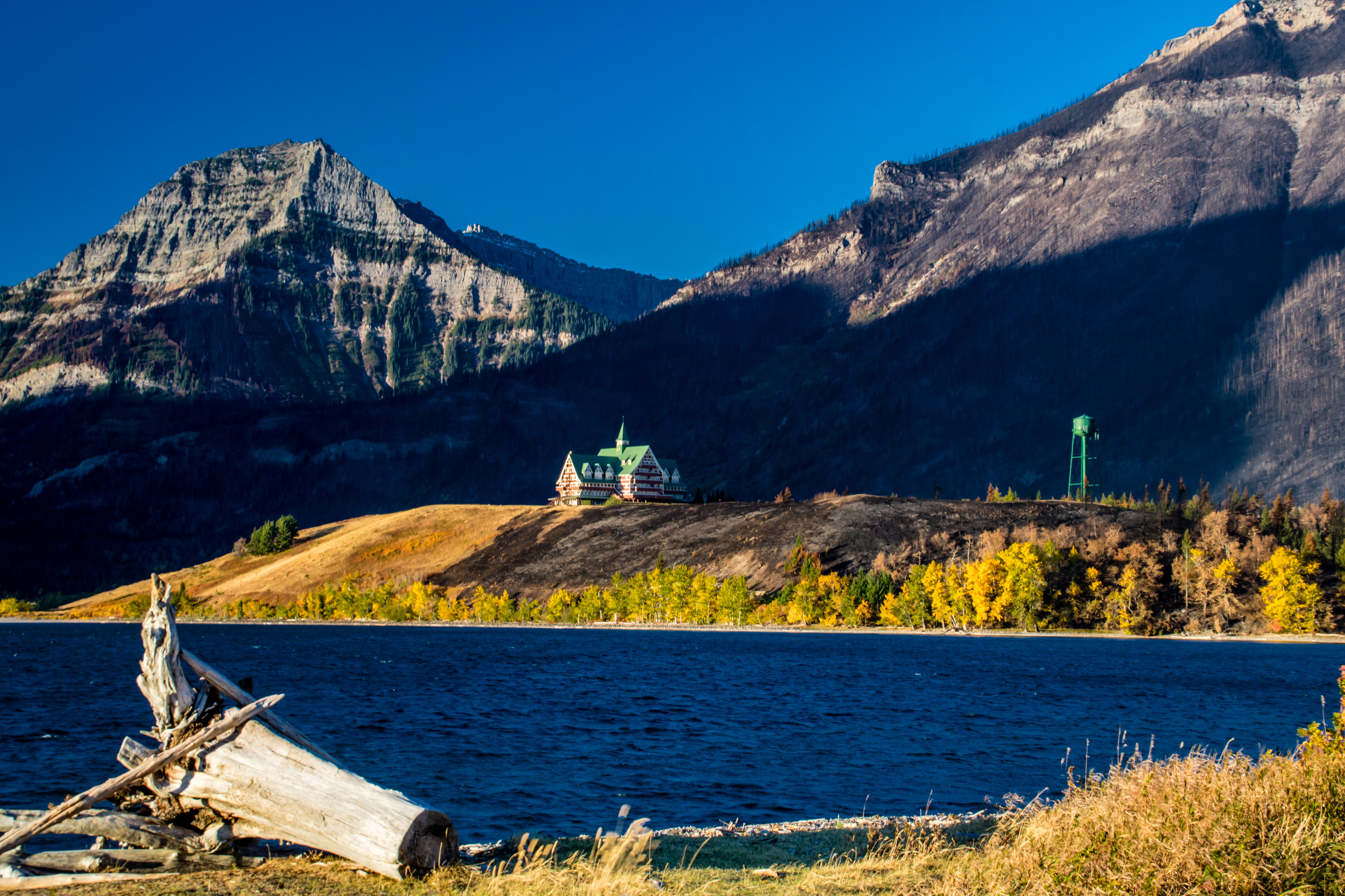 Hồ Waterton – Waterton Lakes National Park, Alberta