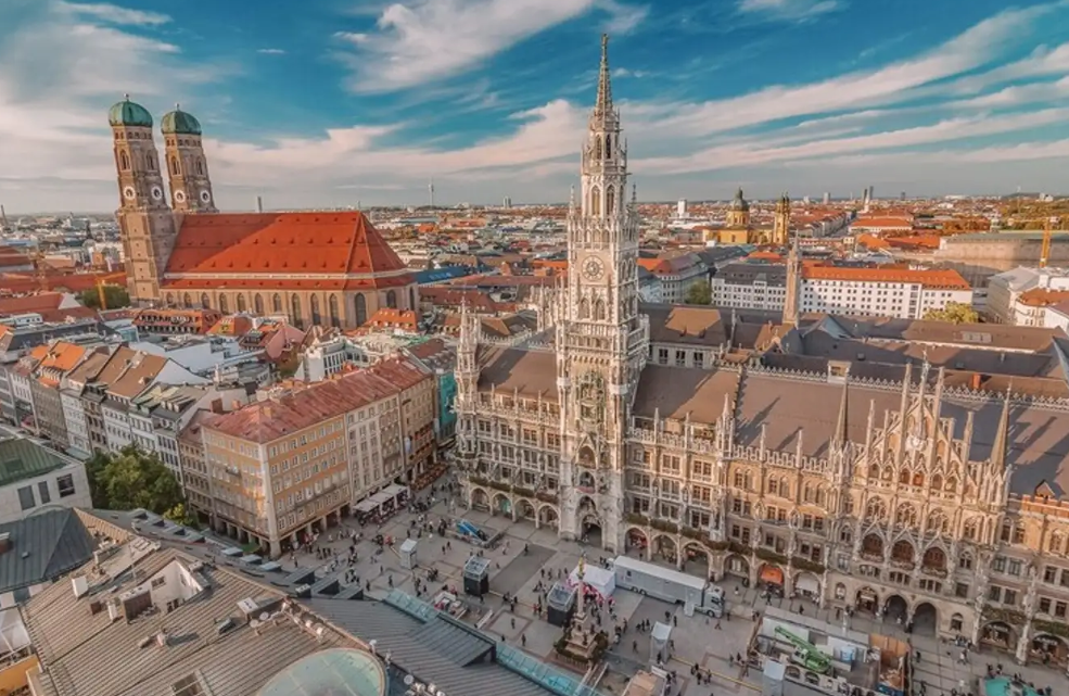 Thành phố Munich chính là địa điểm du lịch Đức bạn nên ghé qua để cảm nhận sự pha trộn giữa nét cổ điển và hiện đại